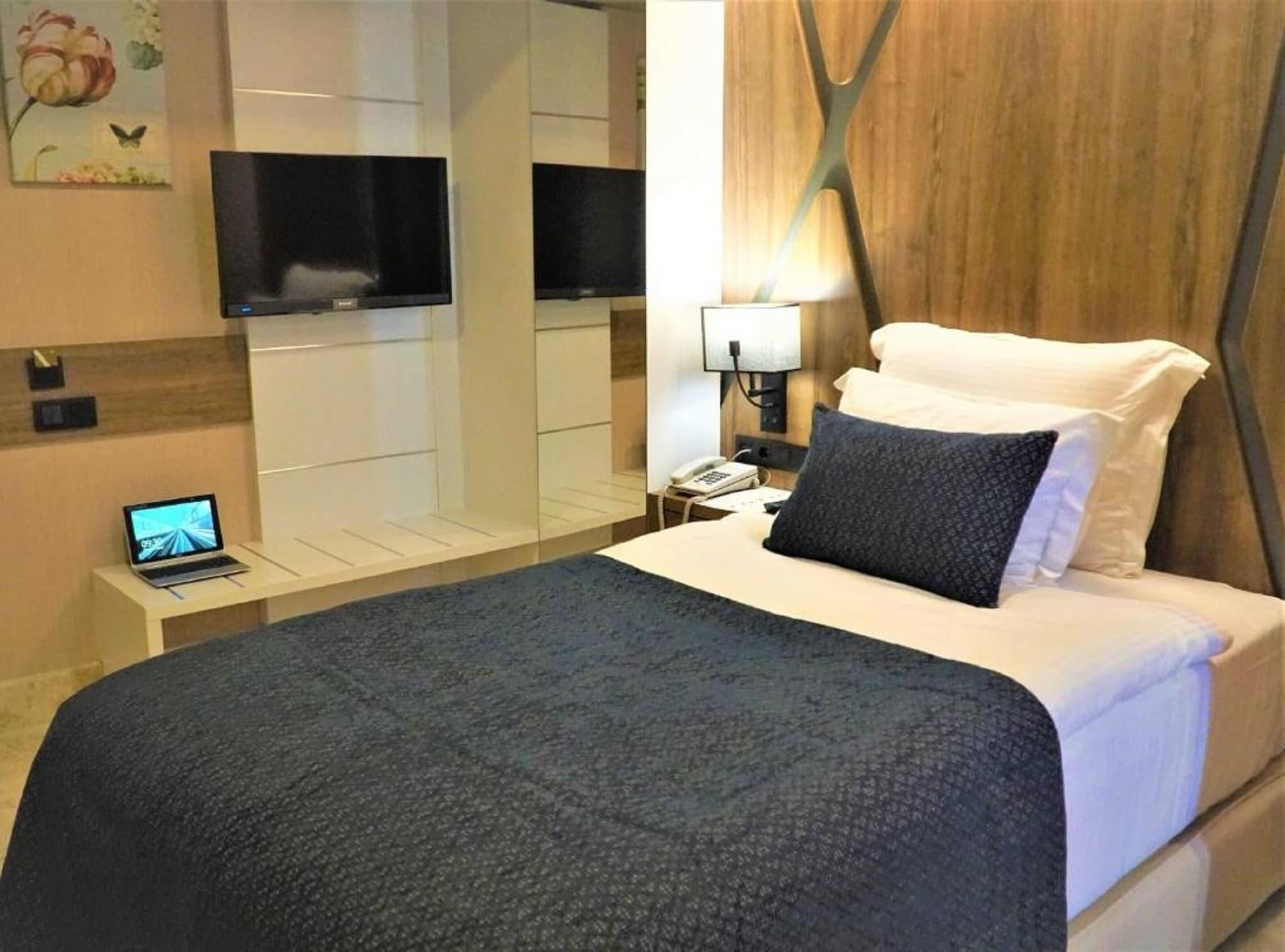 โรงแรมเอ็กซ์เทนโซ Gaziemir ภายนอก รูปภาพ